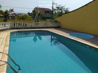 Casa a Venda Caraguá