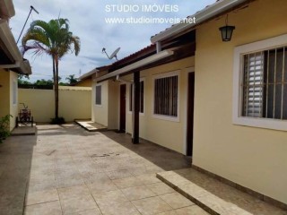 CASA A VENDA EM CARAGUATATUBA