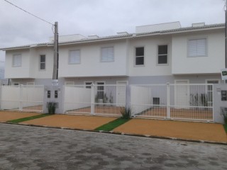 CASA NO PONTAL SANTA MARTINA
