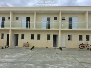 CASAS NOVAS EM CONDOMÍNIO NO PORTO NOVO