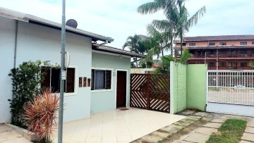 Casa Térrea em Condomínio Fechado na Praia Martim de Sá