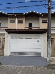 Aluguel em Caraguá, casa excelente para locação perto do Centro