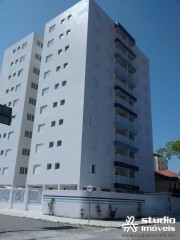 EXCELENTE APARTAMENTO NOVO EM PRÉDIO PASTILHADO