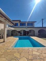 Casa 3 dormitórios (2suites) c/ piscina no Indaiá  Localização Privilegiada