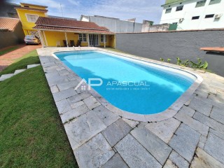 Casa bairro Sumaré c/ 3 dormitórios(2 suites)-Piscina-Churrasqueira-S.Jogos