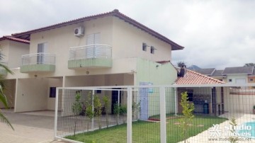 CASA NA PRAIA MASSAGUAÇU, CARAGUATATUBA