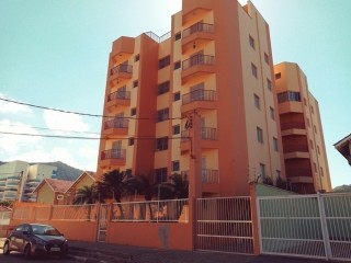 Apto. 3 dts (1 suite) -  MOBILIADO / Martim de Sá - Caraguá