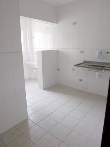 Apartamento à 250m da Praia Martim de Sá para Locação