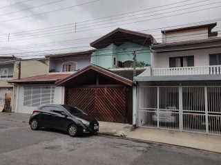 Casa 3 dts (1 suite) - Acabamento Diferenciado - São José dos Campos