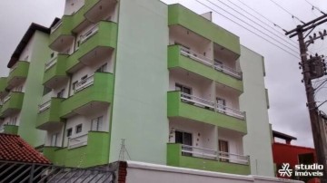 Apartamento a Venda na Praia Martim de Sá com 02 dormitórios