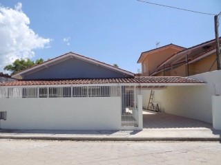 CASA PARA LOCAÇÃO EM CARAGUATATUBA - LITORAL NORTE DE SP