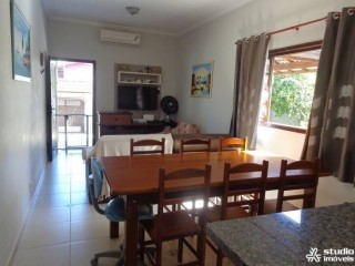Casa Térrea com Edícula - Oportunidade de Negócio