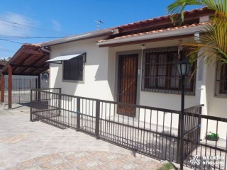 CASA A VENDA NA PRAIA MARTIM DE SÁ - CARAGUATATUBA
