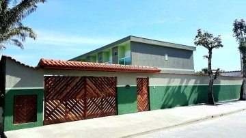 Casa Nova com 2 suítes em Condomínio com Piscina no Porto Novo