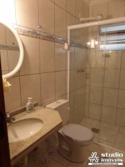 CASA À VENDA EM CARAGUATATUBA - PRÓXIMA A PRAIA