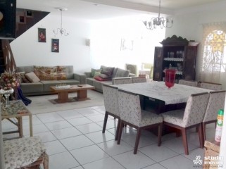 Casa a Venda no Porto Novo em Caraguatatuba