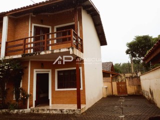 Casa C/ 2 dts - 2 vagas -  Condomínio Fechado na Massaguaçu - Caraguatatuba