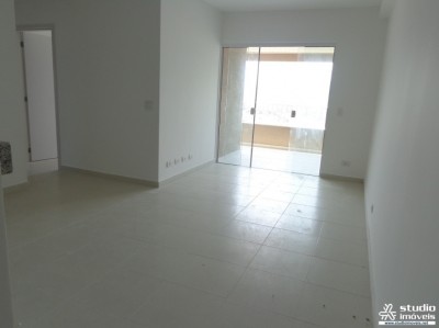 Apartamento na Praia do Indaiá, com 03 dormitórios em Caraguatatuba, Estação do Mar
