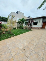 Casa Térrea com 03 dormitórios, sendo 01 suíte na Massaguaçu