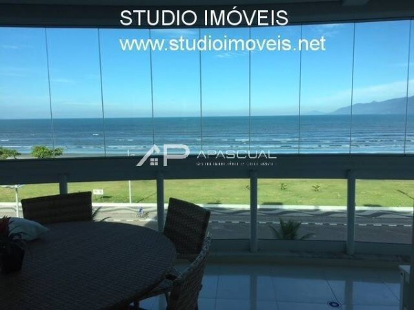 Apartamento com 4 dorms. frente mar e varanda gourmet