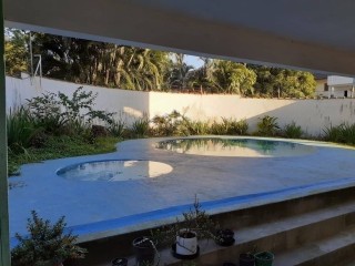 Oportunidade - Apartamento com 02 dormitórios no Sumaré em Caraguatatuba