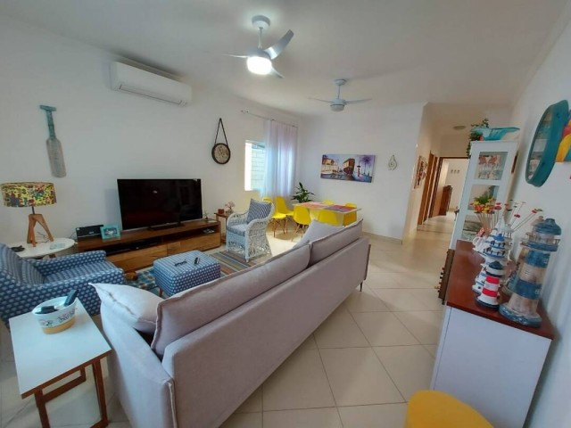 LINDA CASA TÉRREA COM 03 DORMITÓRIOS EM CARAGUATATUBA
